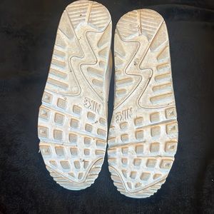 White Nike AirMax 90 Men size 9.5